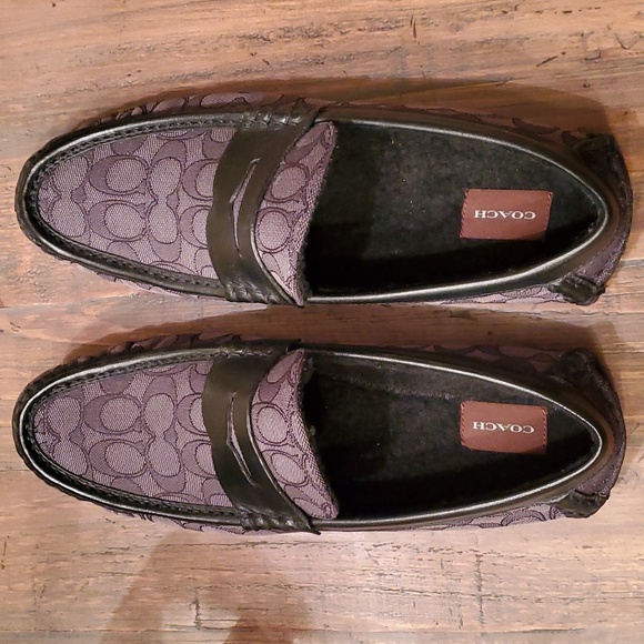 Coach Signature Slippers, size 11D, New In Box - Picture 5 of 13